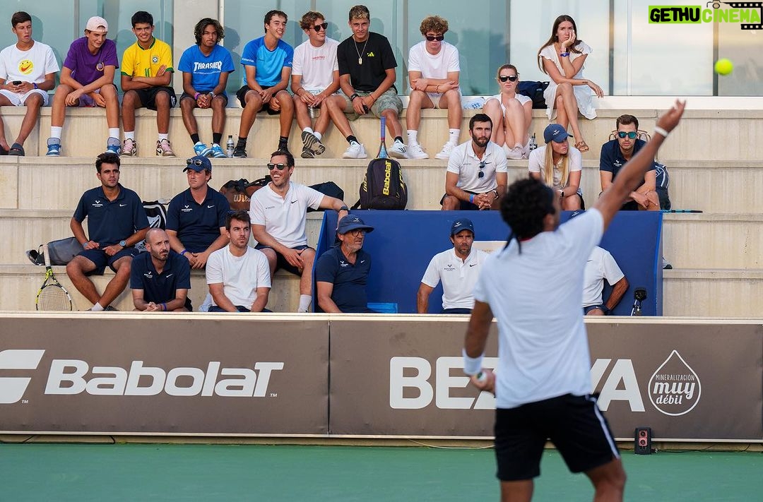 Rafael Nadal Instagram - Enhorabuena @hamadmedjedovic por ganar el #RafaNadalOpen by Movistar, a los jugadores de la academia por su gran actuaciΓ³n y a @danirinconn_ por llegar a otra semifinales ππ» Gracias a todos los jugadores, aficionados y patrocinadores que han ayudado a que este torneo @atpchallengertour siga creciendo en la @rafanadalacademy. En especial a @movistar_es por vuestro gran apoyo ππ» πΎ @atpchallengertour π² @movistar_es π @kia.worldwide π @nike πΎ @babolat πͺπΌ @cantabrialabs_esp π @sportssantander π₯ @lg_espana βοΈ @amstel_es π @viva.sir πͺπΈ @rfetenis βοΈ @richardmille π₯ @quironsalud Β π¦ @bezoya_agua βοΈ @iberia Β Β Β π§ @waterdrop π @world2meet π₯ @indibarehab.es π¦ @la.menorquina ππ»ββοΈ @ibsa_derma πͺ§ @murprotect Β Β Β Β π·ββοΈ @talat.es_ π @roigmallorca Rafa Nadal Academy