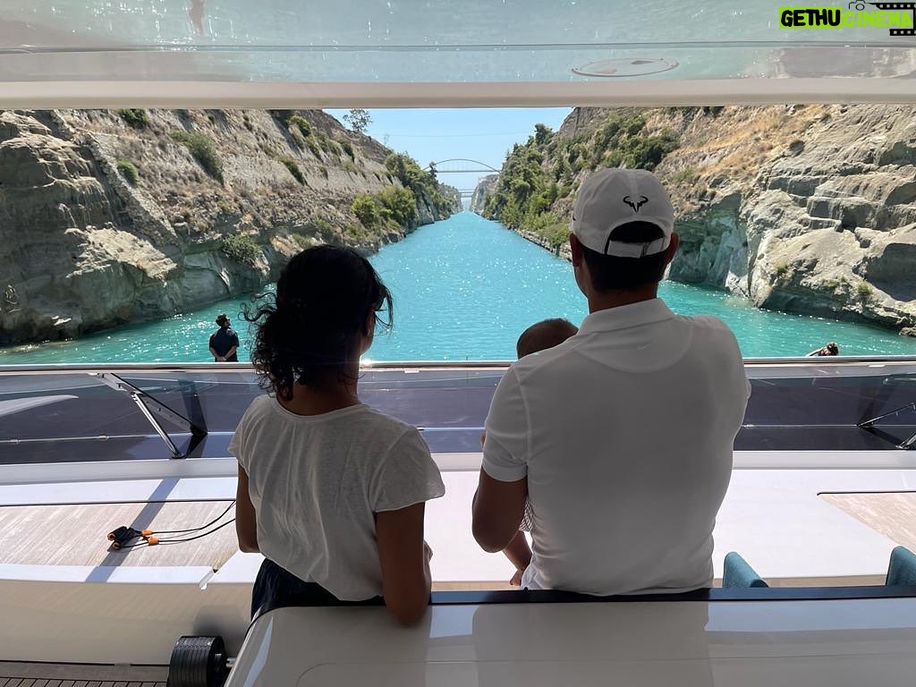Rafael Nadal Instagram - 👋 Vacaciones… holidays… 👋 #holidays