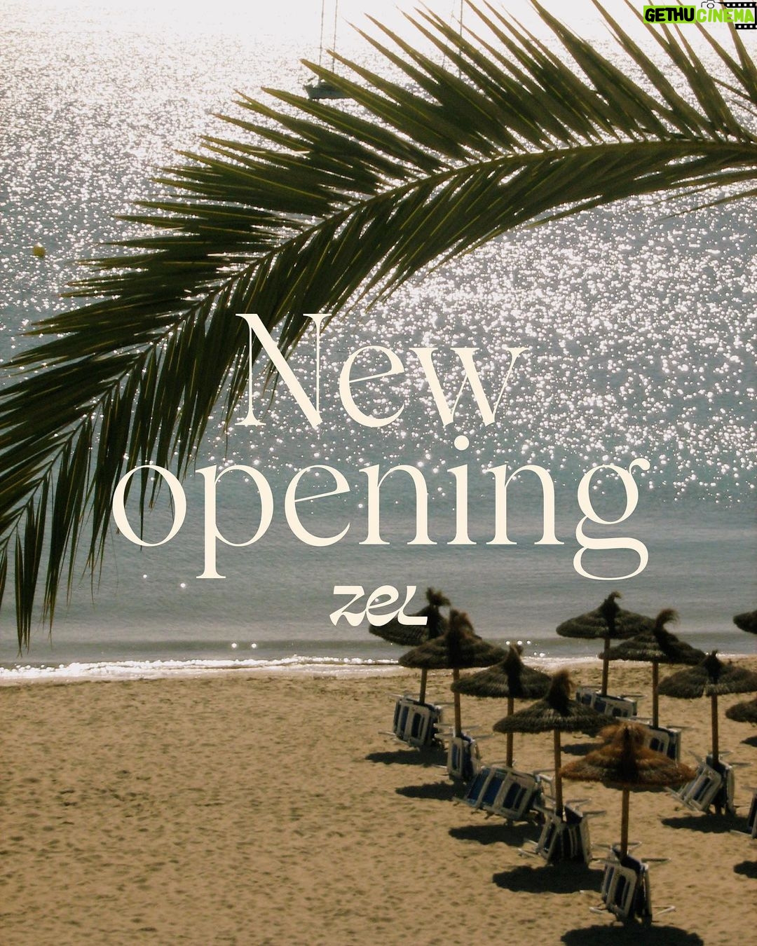 Rafael Nadal Instagram - Con este primer hotel ZEL en Mallorca, al igual que con el concepto que hemos creado para la marca, buscamos generar y compartir esos momentos de la vida de los que tanto disfruto. Todos sabéis que me gusta navegar, y sobre todo en el Mediterráneo; comer en la playa, en un chiringuito o en beach club y relajarme mientras paso tiempo con amigos y familia, sintiéndome en casa. Para mí esto es lo más importante y lo que quería transmitir con el proyecto ZEL. Creo que lo hemos conseguido. #BornInTheMed #ZelHotels