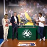 Rafael Nadal Instagram – Roland-Garros tournament director @amemauresmo79 and FFT president Gilles Moretton were hosted last Wednesday by Rafael Nadal and his team in order to unveil a replica of Rafa’s statue 🎾

The 14-time winner showed Amélie Mauresmo and Gilles Moretton around his academy, including the Roland-Garros restaurant 🤝

See you in Paris in a couple of months Rafa 🧡