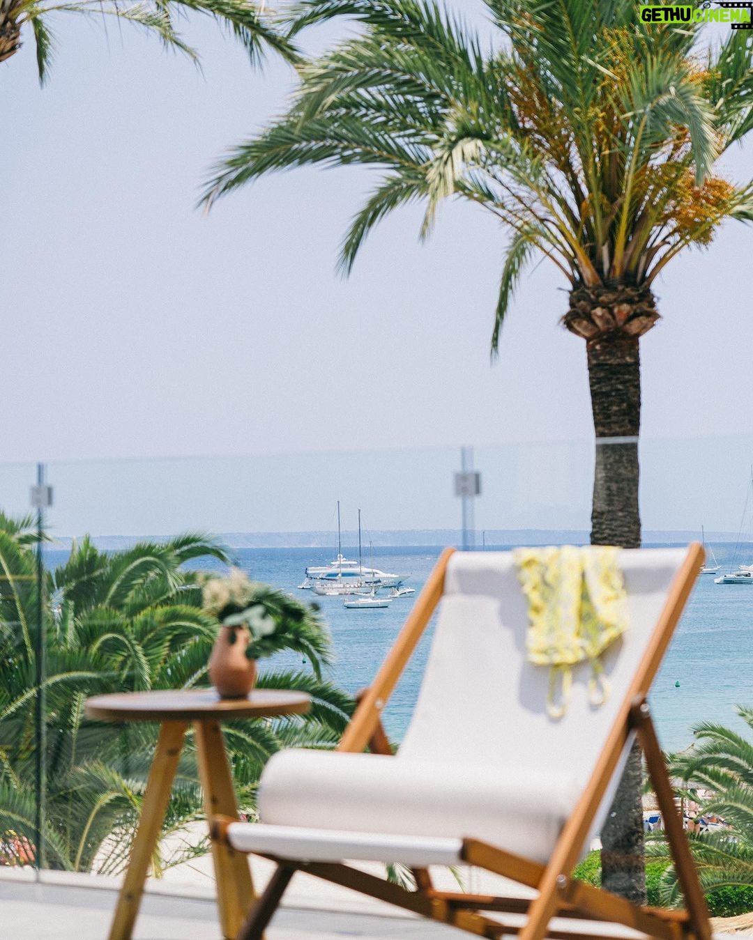 Rafael Nadal Instagram - Gracias al gran trabajo de nuestro equipo para llegar a este momento, estoy feliz de presentar mi segunda casa en Mallorca—el primer hotel de la familia Zel. El Mediterráneo es nuestro estilo de vida y ahora podréis experimentarlo de primera mano. Vuestro nuevo hogar junto al mar os espera. Estoy seguro de que disfrutaréis esta isla tanto como yo. - Thanks to the team’s superb work leading to this moment, I am thrilled to present my second home in Mallorca—the first hotel in the Zel family. The Mediterranean is our way of life and now you’ll be able to experience it first-hand. Your new home by the sea is ready to welcome you. I’m sure you’ll enjoy the island as much as I have. #ZelHotels #BornInTheMed ZEL Mallorca