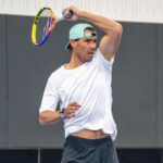 Rafael Nadal Instagram - Tras un tiempo ausente… aquí estamos. De vuelta a los entrenamientos… con más intensidad #Tenis #Tennis #sport #Motivation Rafa Nadal Academy