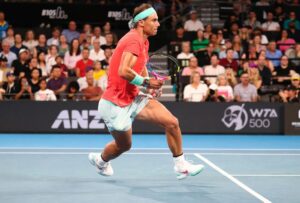 Rafael Nadal Instagram - Great night in Brisbane. Very happy for the win and into the quarterfinals tomorrow. Thanks to an amazing crowd and all the support around the world. Vamos ! 💪🏻
#brisbanetennis