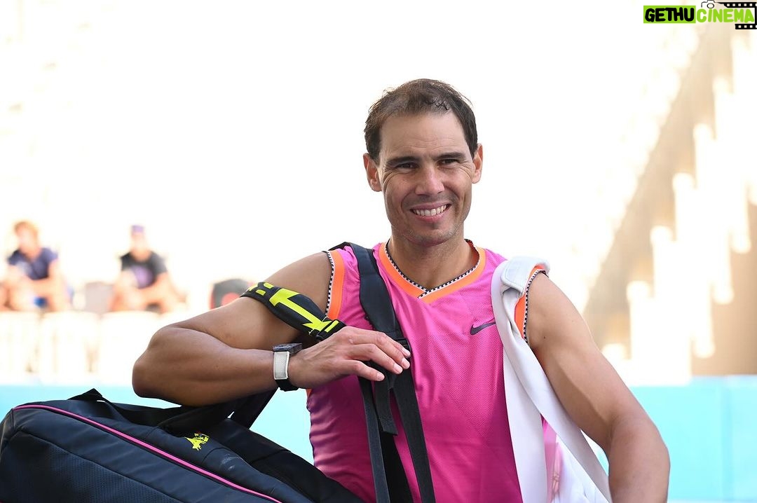 Rafael Nadal Instagram - Hi all. Back at home in Mallorca, wanted to share with you all some pictures of my stay in Kuwait these past days. Great week of work! 💪🏻 📸 @cocodubreuilphoto / @rafanadalacademykuwait Rafa Nadal Academy