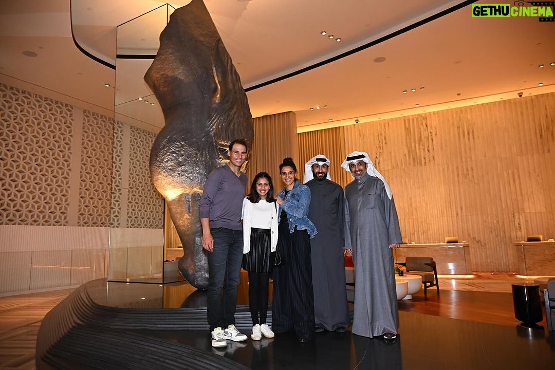 Rafael Nadal Instagram - Hi all. Back at home in Mallorca, wanted to share with you all some pictures of my stay in Kuwait these past days. Great week of work! 💪🏻 📸 @cocodubreuilphoto / @rafanadalacademykuwait Rafa Nadal Academy