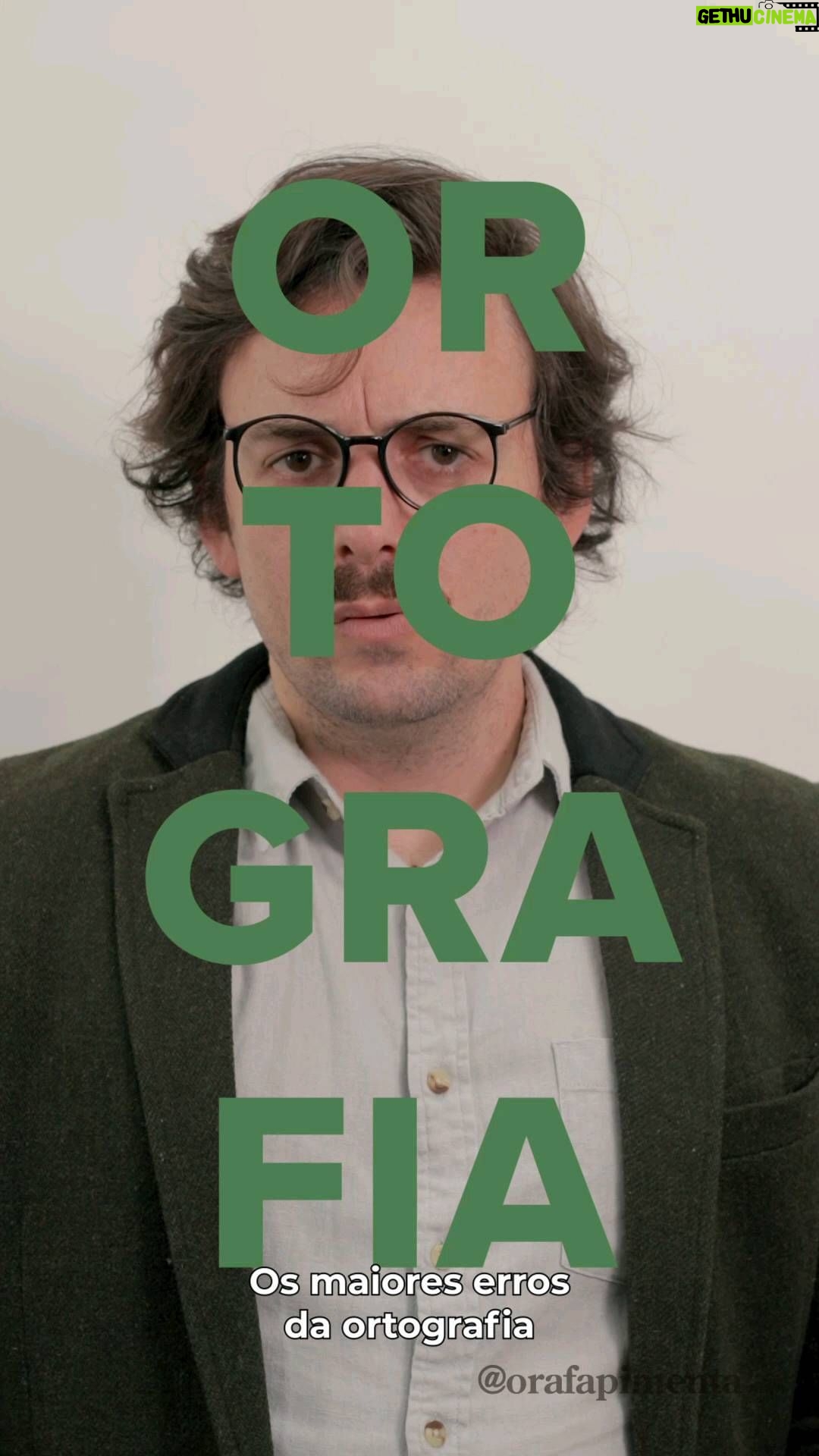 Rafael Pimenta Instagram - Os maiores erros de ortografia de todos os tempos (parte 4)! Elenco: Rafael Pimenta Roteiro: Rafael Pimenta Videomaker: Gabriel Lopes Edição: Guilherme Souza Arte: Cristian Yohan Redes Sociais: Amanda Misturini e Sabrina Porto Gerenciamento: Flocks Comercial: pimenta@flocks.tv #RafaelPimenta #Comédia #Humor #errosdeportuguês #ortografia #linguaportuguesa