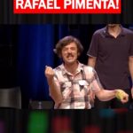 Rafael Pimenta Instagram – Feliz aniversário, @orafapimenta! Esperamos que você não esteja trancado dentro de um carro, mas se estiver… Boa sorte.
Esse é um trecho do Cenas Improváveis 100!
#cenasimprovaveis #barbixas #rafaelpimenta #rafapimenta