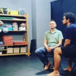 Rafael Pimenta Instagram – 📢 Começou ontem o workshop de IMPROVISO com o Rafael Pimenta 📢

Fotos de alguns dos momentos da aula com essa turma elegante e sincera 🥸😎

🫵🏽 você está na turma e aparece nessa foto? Comenta aqui o que achou da aula, assim a gente te acha por aqui também!

📸 @gabdeira

#ProAC2022 #casa11 #improviso  #rafaelpimenta #escoladeteatro #escoladepalhaçaria #comédia #humor #auladeimprovisacao #improvisoteatral #WorkshopDeImproviso #Risadas #MomentosInesquecíveis Casa 11