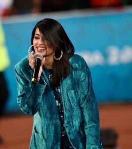 Rahma Riyad Instagram - ويبقى #العراق شامخًا عاليًا أبد الدهر 🇮🇶 فخورة بإني ابنة هذا البلد العظيم، وسعيدة جدًا بمشاركتي بين هلي وناسي في هكذا حدث رياضي مشرف يليق بعراقنا الحبيب وصورته المشرقة ومنها للأعلى.. #خليجي_25_بصراوي #البصرة | #خليجي25 #رحمة_رياض | #RahmaRiad Basra, Iraq
