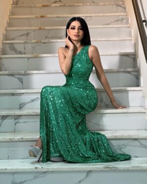 Rahma Riyad Instagram - Dripping in sequins✨

#RahmaRiad | #رحمة_رياض
