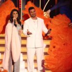 Rahma Riyad Instagram - تجربة رائعة استمتعت بيها هواي مع النجم المصري أحمد سعد، في ليلة لا تنسى من حفل #JoyAwards ✨ ‏ What an unforgettable night 😍!! It was a wonderful experience I had with the Egyptian artist Ahmed Saad at the #JoyAwards ✨ Styled by @cedrichaddad Dress by @labourjoisie Hairstyle by @salon.andregureghian Makeup by @zeinaibrahim_beauty @mbc1 | @gea_saudi | @riyadhseason ‏#RahmaRiad | #رحمة_رياض Riyadh, Saudi Arabia