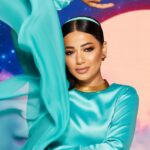 Rahma Riyad Instagram - ‎تسوقي الآن! "ذا دارينج دريمر"💖✨  حبيباتي، أنا سعيدة للغاية لأن الموهوبة والجميلة المُشرقة @rahmariadh هي وجه إطلالة "ذا دارينج دريمر" لحملة #ديزني١٠٠_و_شارلوت_تلبوري!🌟 مستوحاة من أميرة @Disney #ياسمين، إنها تتعلق بتألق ذهبي وعيون لامعة ومتلألئة لسحر العالم بأسره! احصلي على بشرة رحمة التي تنبض بالحياة وعيون سموكي جذابة باستخدام إصدار ديزني100 من الهايلايتر "بيوتي لايت واندس" و"لكجيري باليت" بالدرجة بيلا صوفيا الآن!! ‎ إنها مجموعة مُنتجات الجمال التي ستجعل جميع أحلامكِ تتحقق!! تسوقي مُنتجات ديزني١٠٠ وشارلوت تلبوري بيوتي حصرياً في متاجر شارلوت تلبوري بالشرق الأوسط SHOP NOW! THE DARING DREAMER 💖✨  Darlings, I am so delighted that the talented, radiant beauty @rahmariadh is the Daring Dreamer for my #Disney100XCharlotteTilbury campaign!🌟 Inspired by @Disney’s #Jasmine, it’s all about a GOLDEN GLOW and SHINING, SHIMMERING EYES to mesmerise the whole world! Get Rahma’s lit-from-within skin and sultry smokey eyes with my Disney100 Beauty Light Wands and Luxury Palette in Bella Sofia now!! It’s the beauty collection to make all your DREAMS come true!! Shop Disney100 x Charlotte Tilbury Beauty EXCLUSIVELY in my Middle East Beauty Wonderlands🌟 #Jasmine #Disney100xCharlotteTilbury #CharlotteTilbury #Disney100 #DisneyStyle