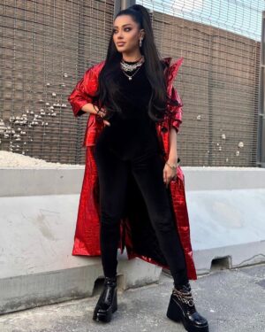 Rahma Riyad Instagram - إستمديت من طاقتكم هواية حماس في العرض النهائي ل #مونديال_قطر2022 🔥

A great pleasure was performing infront of the huge crowd of the #FIFAWorldCup2022 ⚽️

Thank you for an outstanding event #Qatar ❤️

#RahmaRiad | #رحمة_رياض