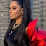 Rahma Riyad Instagram - إستمديت من طاقتكم هواية حماس في العرض النهائي ل #مونديال_قطر2022 🔥 A great pleasure was performing infront of the huge crowd of the #FIFAWorldCup2022 ⚽️ Thank you for an outstanding event #Qatar ❤️ #RahmaRiad | #رحمة_رياض
