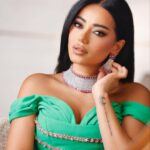 Rahma Riyad Instagram - ‏‎من أفراح آل بقشان الكرام يا ربّ يديم أفراحكم… تعهد وتنظيم الرائع أخوي راشد السعيد ‏@rashidalsaeed ‏Dress by @adenfashion ‏Makeup by @monaalnoman ‏Hairstyle by @hairstyle_monnahh11 ‏Photo Credits @amani_aldageel #رحمة_رياض | #RahmaRiad Jeddah, Saudi Arabia