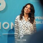 Rahma Riyad Instagram - تشرفت بأن أكون السفيرة الرسمية لمشروع بافيليون، مشروع متميز ورائع سيغير من المشاريع العمرانية لأربيل وينقلها لمعايير جودة أعلى، ساخبركم بتفاصيل أكثر عن مشروع "أمواج الفخامة" قريبًا! ‏It’s an honor to be the official brand ambassador of @pavilionerbil. A breathtaking project that will change Erbil and take the standards of quality to a next level. I will raise awareness and tell you more about “the waves of luxury” of Pavilion Erbil soon! جێگای شانازییە کە بووم بە باڵیۆزی فەرمی پاڤلیۆن ئەربیل. پڕۆژەیەکی نایاب کە هەولێر دەباتە ئاستێکی هەرە بەرز لە کواڵتی. زانیاری زیاترتان پێ دەدەم لەسەر (شەپۆلەکانی خۆشگوزەرانی) پاڤلیۆن ئەربیل بەم بزیکانە! ‏Marketing by @artincrown ‏Music by @ragreen.rl #رحمة_رياض | #RahmaRiad #Erbil | ‏#Pavilionerbil