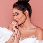 Rahma Riyad Instagram - ' عفراء سلطان محبوبة #العراق للموسم الثاني 💫 ألف مبروك تستحقينها وبجدارة👏🏼 وهسه ابتدى مشوارج للنجومية كل التوفيق.. بدر باسم وعلي السلام كنتو صورة مشرفة للشاب العراقي الطموح.. وصولكم هنا أكبر فوز الكم.. مبروك واتمنالكم التوفيق بكل خطواتكم القادمة… ‏‎#رحمة_رياض | #RahmaRiad ‏‎#عراق_ايدول | #iraqidol Mbc Studios