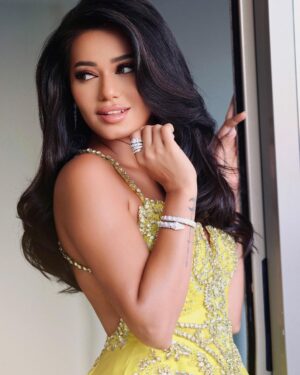 Rahma Riyad Instagram - Let the night shine✨

#MurexDor | #MurexDor2023 

#رحمة_رياض | #RahmaRiad
