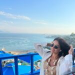 Rahma Riyad Instagram – .
ذكريات من رحلتي إلى #تونس وجمالها💙

وانتو وين عبالكم تروحون هالصيف؟!

#رحمة_رياض | #RahmaRiad Sidi Bou Said