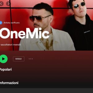 Raige Instagram - I Onemic sono una delle pagine più belle della mia musica, una famiglia prima di un gruppo e un percorso formativo prima di un progetto discografico.

Oggi è uscito il nostro documentario, realizzato da @essemagazine e che trovate sul loro canale YouTube e ai link nelle storie. Pieno di aneddoti e interventi, vi consiglio di non perdervelo.

Ieri invece è uscito lo special pack autografato dei Onemic, per la prima volta in vinile sia il #PromoEp che #SottoLaCintura e sta andando sold out molto velocemente … trovate il link in bio e nelle storie per le ultime copie👆

Dulcis in fundo: da mezzanotte invece sarà finalmente disponibile in tutti gli store digitali tutta la nostra discografia 🔥

Grazie a @raydenartista e @therealensi , grazie a @adamusicitaly e @essemagazine , ma sopratutto grazie a tutti voi.

ONEMIC X SEMPRE