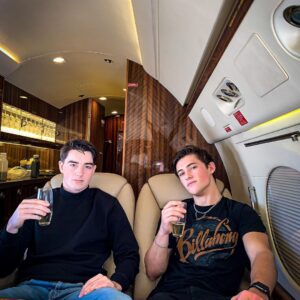 Rainer Dawn Instagram - I just took a xan 3 and a half hours till I land