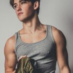Rainer Dawn Instagram - Back to my roots #amazonessentials Los Angeles, California