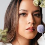 Raisa Andriana Instagram - Bonjour Madame #STARRING @raisa6690 Photographer @winstongomez #winstongomez Mua @bubahalfian Stylist @elcofrebliaman Hair @ibaayy___ Studio @11.11studiojakarta Nails @linneabeautybar_id Florist @talula.florist Outfit @faradilathelabel #Raisa 11.11 Studio Jakarta