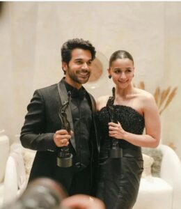 Rajkummar Rao Instagram - 😍❤️Such a wonderful evening it was. So many deserving people got the awards. Was truly happy to see #Vadh winning some important awards and #Badhaai to @aliaabhatt for her big win. Truly deserving. @filmfare