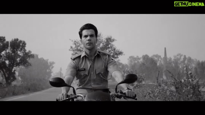 Rajkummar Rao Instagram - A crisis that created borders within the country and its people. Teaser Out Now! Witness the invisible story of #Bheed, releasing in cinemas on 24th March 2023. @anubhavsinhaa #PankajKapur @bhumipednekar @ashutosh_ramnarayan @diamirzaofficial @kkamra @virendrasaxenna07 #AdityaSrivastava @sushilpandeyofficial @karanpandittoday @benarasmediaworks @dhrubdubey @sagarrshirgaonkar @castingchhabra @Aafilms.official @reliance.entertainment