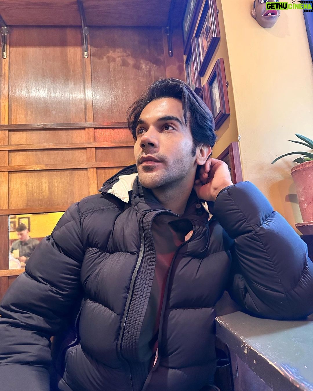Rajkummar Rao Instagram - Dreams that were fulfilled and dreams that were not. Looking forward to 2023 with aspirations in my eyes and to work hard to fulfil all my dreams and to entertain you guys through engaging and entertaining stories and characters. Stay happy stay blessed and be kind to each other. ๐ธ @patralekhaa