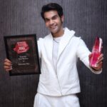 Rajkummar Rao Instagram - Grateful to be felicitated with the ‘ELLE Man Icon Award’ ✨ Thank you for all the love and support over these years! ❤️ @elleindia Designer @rajeshpratapsinghworks Stylist @rahulvijay1988 Hair @vijay.p.raskar Make up @nitin.ntd PR: @media.raindrop