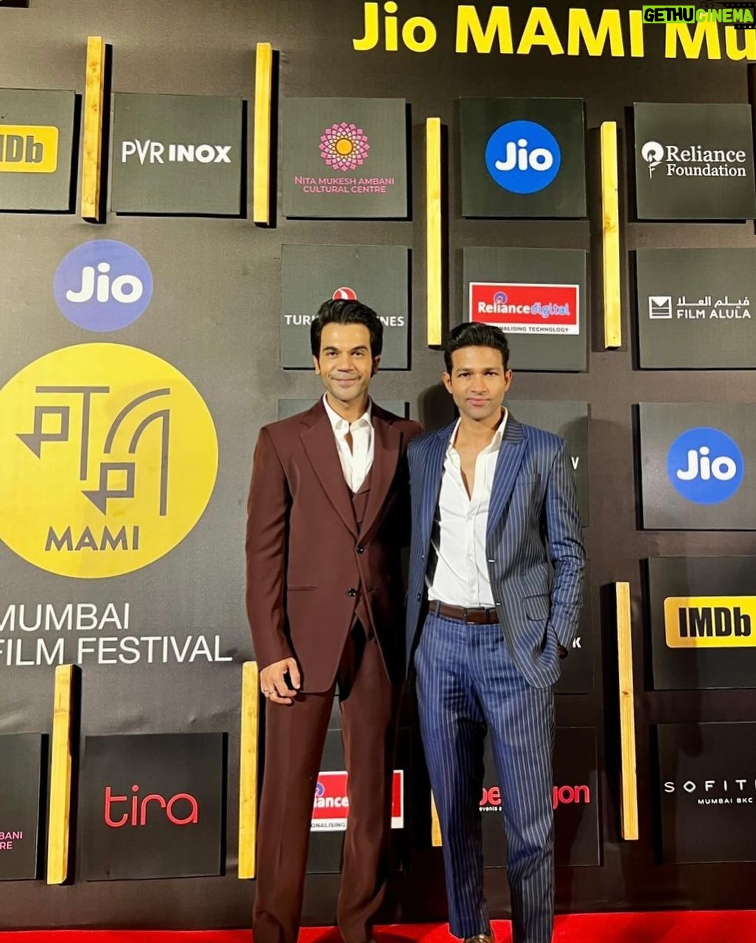 Rajkummar Rao Instagram - All the best mere bhai Vinod Rawat @vinraw for #Pushtaini. Through sheer hard work and resilience you have made this film and created everything from the scratch without any support. It’s a beautiful film and I am very proud to be a small part of it. You’re an inspiration to so many people. May the film get all the love it deserves at #MAMI and otherwise. @pushtainifilm @ritaheer