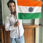 Rajkummar Rao Instagram - Happy Independence Day. भारत माता को शत् शत् नमन ❤️🇮🇳 #HarGharTiranga @amritmahotsav