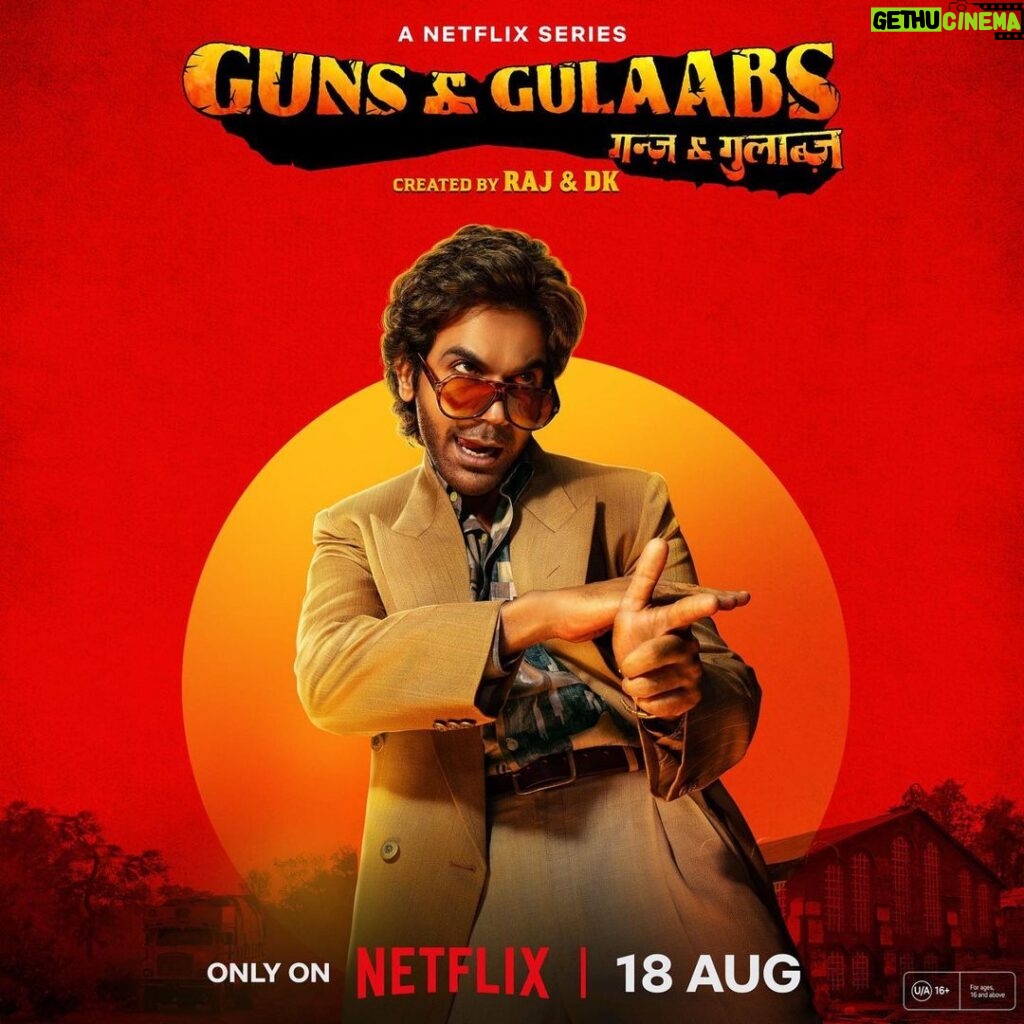 Rajkummar Rao Instagram - हिलने की कोशिश की तो ……. सप्रेम आपका अपना Tipu ❤️ #Guns&Gulaabs only on Netflix streaming on 18th August. @netflix_in @rajanddk @vivek.daschaudhary @iamsumankumar @d2r_films