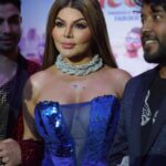 Rakhi Sawant Instagram - @rakhisawant2511 New Song Release Baby Drama Queen 💃 • • • @filmfare @film.gyan @instantbollywood @filmygyan @rakhisawant2511 @filminators #bollywoodsongs #bollywoodinsta #dramaqueen #filmfare #filmgyan #instabollywood #rakhisawant #dxb #emirates #instagramreels #trending #iphonereels #dawndotcom #creativereels #foryoupage