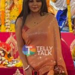 Rakhi Sawant Instagram - Here comes our favourite😍 @rakhisawant2511 joins the Durga Puja festivities in the city🙏🏻 #tellytalkindia #rakhi #rakhisawant #rakhisawant2511 #durgamaa #maadurga #durgapuja #durgapujo #durgapuja
