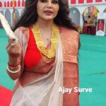 Rakhi Sawant Instagram - @rakhisawant2511 At Durga Mata Pandal In Mumbai #reelsinstagram #reelsvideo #reels #ajaysurve Mumbai, Maharashtra