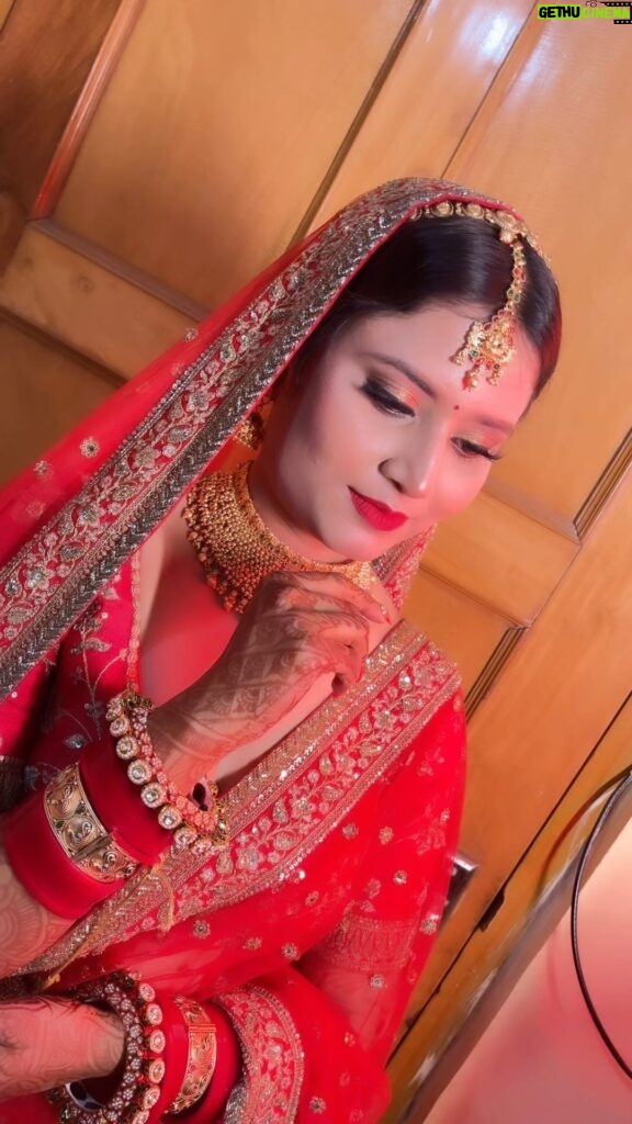 Rakhi Sawant Instagram - My stunning royal bride. Booking contact for booking 6200103220. #dhanbad#bubunmakeupartisty#bridalmakeup#makeupartist#makeuplook Dhanbad