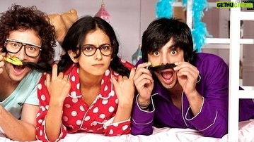 Rakul Preet Singh Instagram - 10 years ago, when I had first stepped my foot in Bollywood, I was just a young girl with big dreams. It took me a decade of hardwork, perseverance, consistency to reach where I am today. While there is so much more to achieve, I have a ton of gratitude in my heart for the work that I have done as it still feels like a dream for the younger version of me.❤️ I want to extend my love to all of you who helped me achieve my dreams and turn them into a reality .... 10 years of living this reality and a lifetime to go... #pictureabhibaakihaimeredost Love and gratitude always❤️❤️