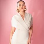 Rakul Preet Singh Instagram – White swan 🤍 

Outfit @safiyaa_official
Earrings @amamajewels
Ring @misho_designs
Footwear @rossobrunelloofficial

Styled by @anshikaav
Assisted by @bhatia_tanisha
Makeup @im__sal
Hair @aliyashaik28
Shot by @deepak_das_photography