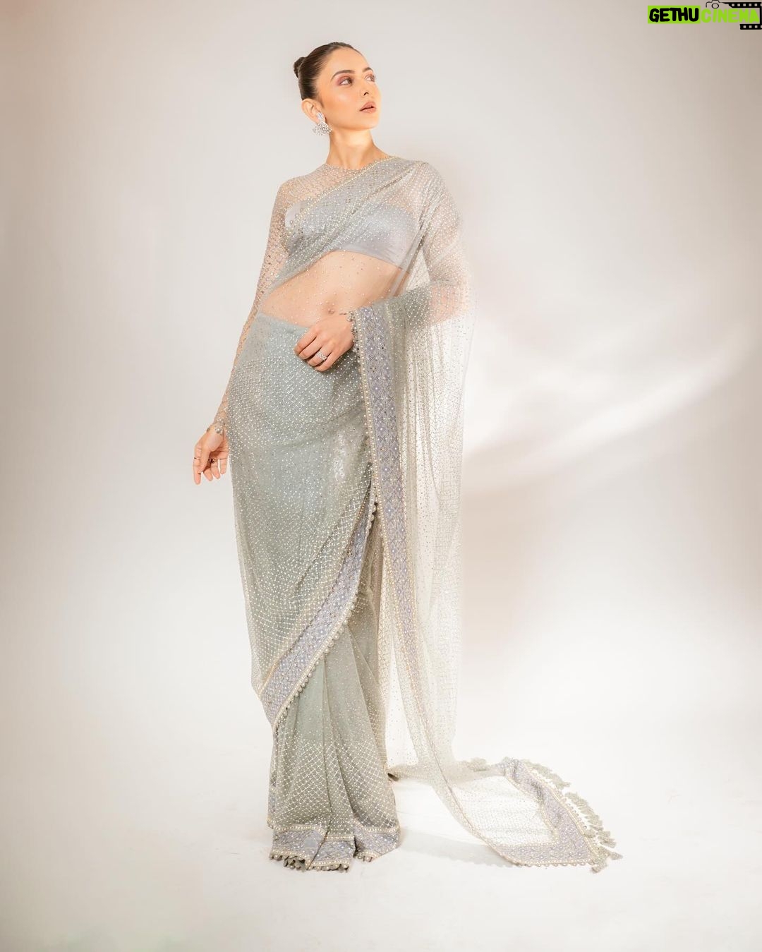 Rakul Preet Singh Instagram - Shine ! Repeat ! 🧡