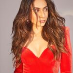 Rakul Preet Singh Instagram - But first Leme bring my glam on 😜 Outfit @alexperryofficial Earrings @mozaati Styled by @anshikaav Assisted by @bhatia_tanisha Makeup @im__sal Hair @aliyashaik28 Shot by @kaasastudio
