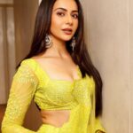 Rakul Preet Singh Instagram - 💛💛💛 Outfit @mishruofficial Earrings @razwada.jewels Rings @nornament Styled by @anshikaav Styling Team @bhatia_tanisha @tanazfatima Makeup @im__sal Hair @aliyashaik28 Shot by @dinesh_ahuja