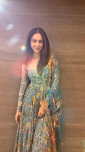 Rakul Preet Singh Instagram - Chalo is baar aap caption karo 😜💙