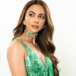 Rakul Preet Singh Instagram - Mai koi aisa geet gaun ? 😜