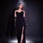 Rakul Preet Singh Instagram - Black is mystery 🖤 Outfit @stada_couture Jewellery @notandas_jewellers Gloves @labelankitajain Footwear @rossobrunelloofficial Styled by @anshikaav Assisted by @bhatia_tanisha Makeup @im__sal Hair @aliyashaik28 Shot by @deepak_das_photography