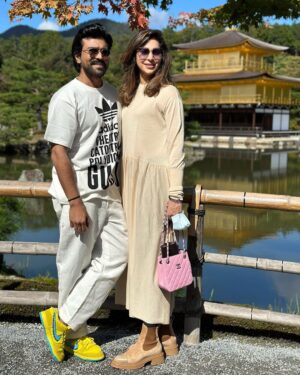 Ram Charan Instagram - Have a great evening this Diwali !!! 🪔 ❤️🙏🏼 @upasanakaminenikonidela