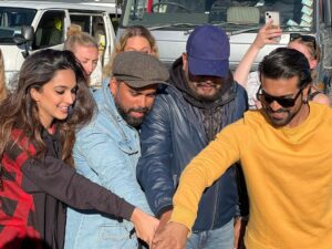 Ram Charan Instagram - And it’s a wrap in New Zealand 🇳🇿. 
song & it’s visuals are  fabulous 🎶 @shanmughamshankar garu , @boscomartis & @dop_tirru made it even more special. @kiaraaliaadvani stunning as always 👌. @musicthaman u nailed it again 👍 . @manishmalhotra05 @aalimhakim thank you fr amazing looks. @srivenkateswaracreations