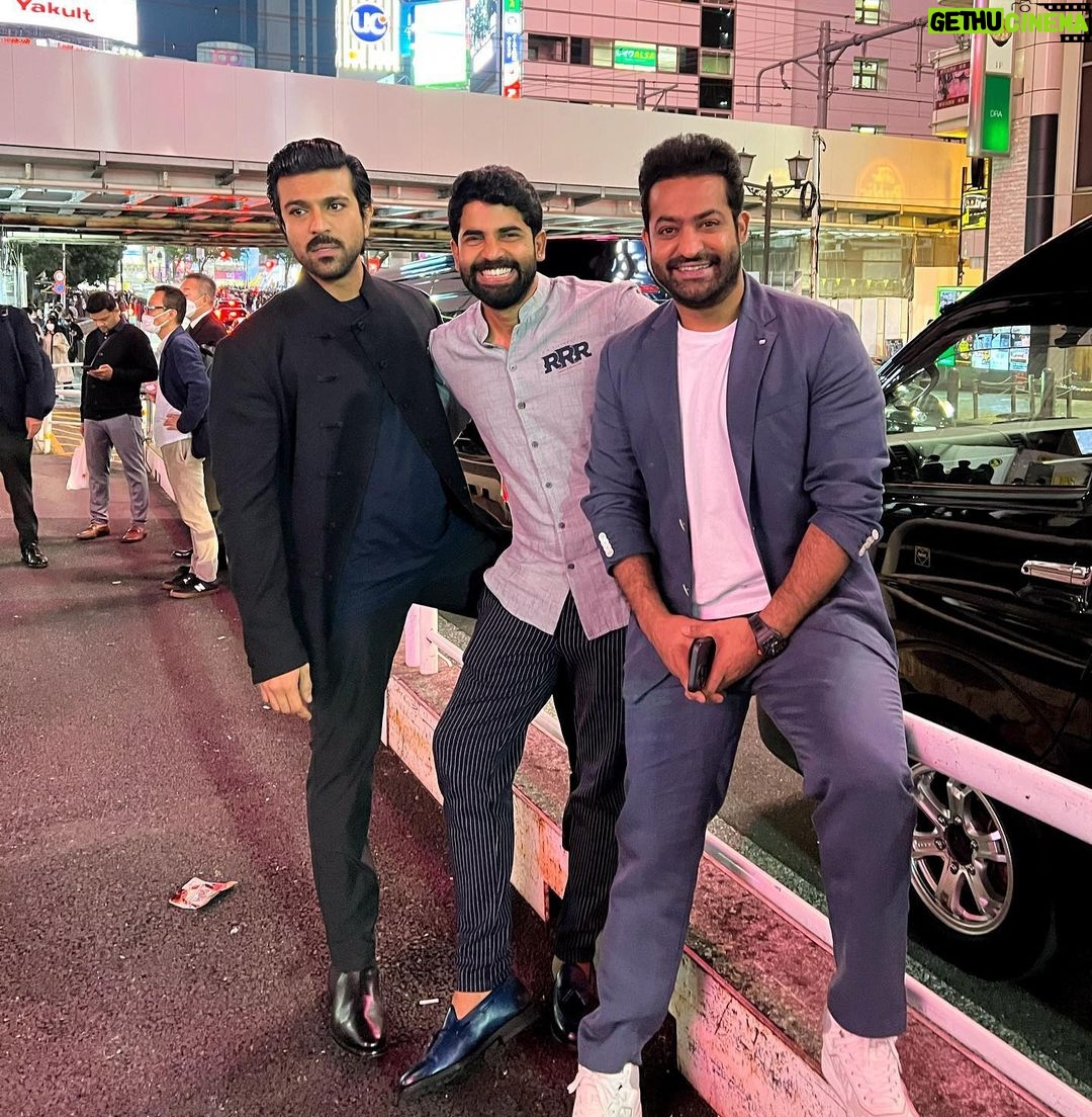 Ram Charan Instagram - Missed being home for Diwali, but how could I miss a once in a lifetime chance of experiencing love for RRR from the Japanese audiences. 🇯🇵☄️ Japan is special - The people , the culture, the love & respect they have fr everyone is unmatched. 愛しています ❤️ This is just the beginning…🙏🏼 Love you soo much @ssrajamouli Garu fr this experience 🙏🏼🙏🏼🙏🏼❤️ Spending quality time together again with brother @jrntr was soo much fun❤️.. Thanks to our distributor KeizoKabata Big shout out to @sskarthikeya ❤️and team!!