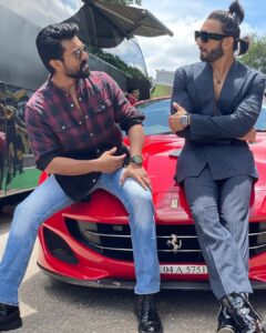 Ram Charan Instagram - Thank You @ssrajamouli Garu & @ranveersingh for gracing our event and making it a grand spectacle. 😀 @chiranjeevikonidela 🤗🤗 #rc15 #SVC50 @shanmughamshankar @kiaraaliaadvani @srivenkateswaracreations
